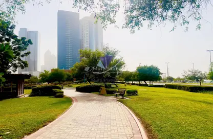 Apartment - 3 Bedrooms - 4 Bathrooms for rent in Corniche Road - Abu Dhabi