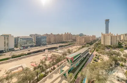 Apartment - 2 Bedrooms - 3 Bathrooms for sale in Al Tamr - Shoreline Apartments - Palm Jumeirah - Dubai