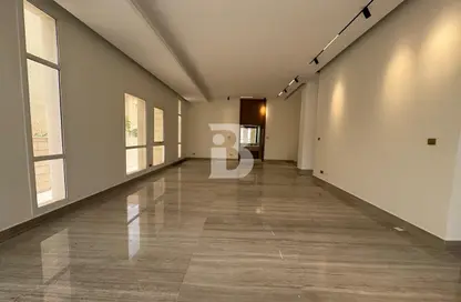مجمع سكني - 3 غرف نوم - 5 حمامات للايجار في مدينة خليفة أ - مدينة خليفة - أبوظبي