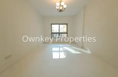 شقة - غرفة نوم - 2 حمامات للايجار في الطوب - منخول - بر دبي - دبي شقة - غرفة نوم - 2 حمامات للايجار في الطوب - منخول - بر دبي - دبي