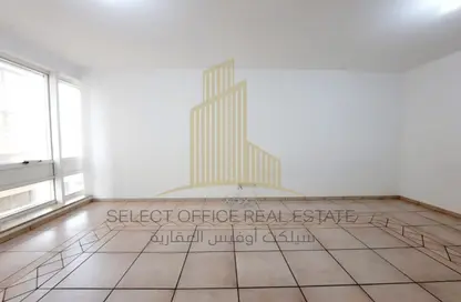 Apartment - 2 Bedrooms - 3 Bathrooms for rent in Airport Road - Abu Dhabi