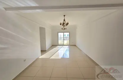 Apartment - 3 Bedrooms - 3 Bathrooms for rent in Muwaileh 29 Building - Muwaileh - Sharjah