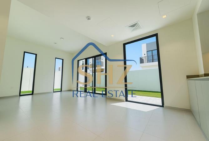 15181401 - Property Image 2