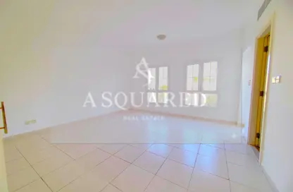 Villa - 3 Bedrooms - 4 Bathrooms for rent in Springs 12 - The Springs - Dubai