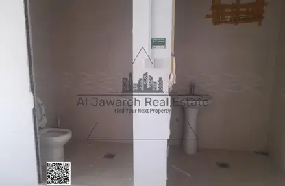 Warehouse - Studio - 1 Bathroom for rent in Al Sajaa Industrial - Al Sajaa - Sharjah