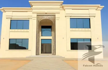Villa - 4 Bedrooms - 5 Bathrooms for rent in Wadi Alshabak - Dubai