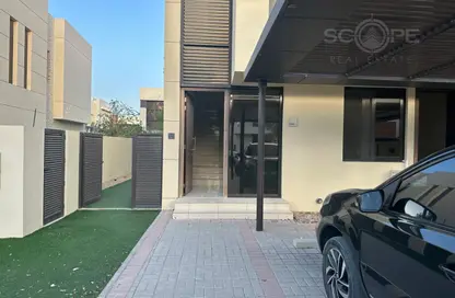 Villa - 3 Bedrooms - 4 Bathrooms for rent in Flora - DAMAC Hills - Dubai
