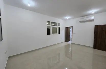 شقة - 2 غرف نوم - 2 حمامات للايجار في مدينة الرياض - أبوظبي