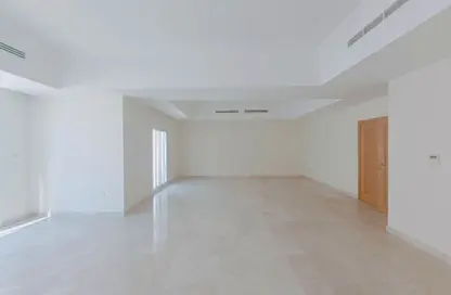 Villa - 6 Bedrooms - 7 Bathrooms for rent in Al Nahyan - Abu Dhabi
