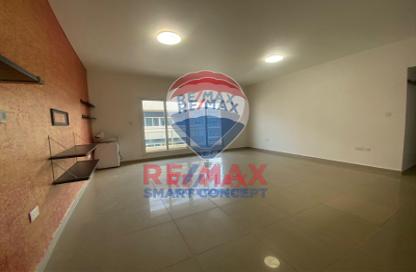 Apartment - 2 Bedrooms - 2 Bathrooms for rent in Tower 22 - Al Reef Downtown - Al Reef - Abu Dhabi
