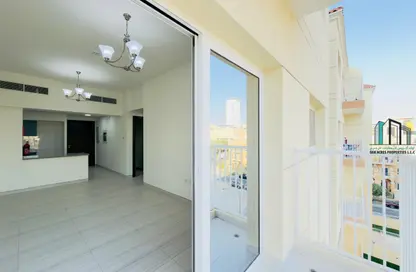 شقة - 2 غرف نوم - 2 حمامات للايجار في إس إس لوتاه ريزيدنس - قرية الجميرا سركل - دبي