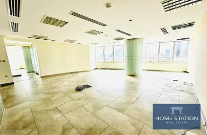 Empty Room image for: Office Space - Studio - 1 Bathroom for rent in Damac Executive Heights - Barsha Heights (Tecom) - Dubai, Image 1