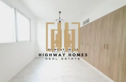 Apartment - 1 Bedroom - 1 Bathroom for rent in AlFalah - Muwaileh Commercial - Sharjah