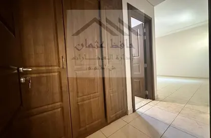 Apartment - 3 Bedrooms - 4 Bathrooms for rent in Abu Dhabi Business Hub - Mussafah - Abu Dhabi