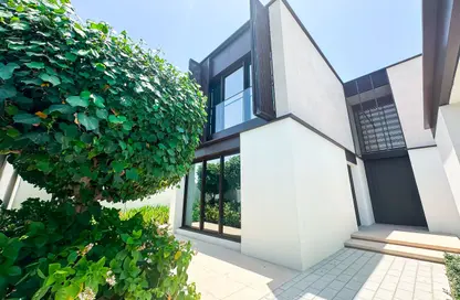 شقة - 5 غرف نوم - 8 حمامات للبيع في بحيرات السعديات - جزيرة السعديات - أبوظبي