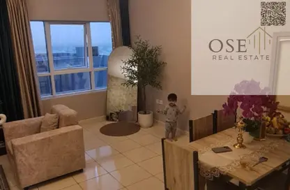 شقة - 2 غرف نوم - 2 حمامات للبيع في أورينت تاور 1 - أورينت تاور - البستان - عجمان