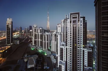 شقة - 4 غرف نوم - 5 حمامات للايجار في E برج - الأبراج الإدارية - الخليج التجاري - دبي