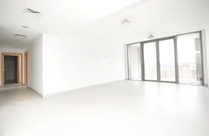 Empty Room image for: Apartment - 2 Bedrooms - 2 Bathrooms for sale in Building C - Al Zeina - Al Raha Beach - Abu Dhabi, Image 1