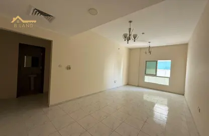 شقة - 2 غرف نوم - 2 حمامات للايجار في المجاز 2 - المجاز - الشارقة