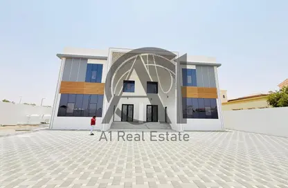 Villa - 2 Bedrooms - 3 Bathrooms for rent in Zakher - Al Ain