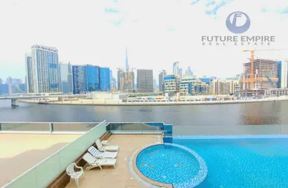 شقة - 3 غرف نوم - 4 حمامات للايجار في XV الفن - الخليج التجاري - دبي