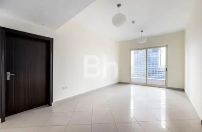 Apartment - 1 Bedroom - 1 Bathroom for rent in Icon Tower 2 - JLT Cluster L - Jumeirah Lake Towers - Dubai