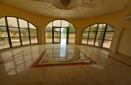 Villa - 4 Bedrooms - 4 Bathrooms for rent in Muwafja - Wasit - Sharjah