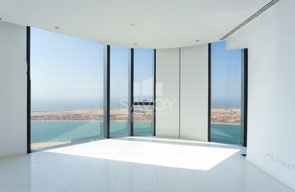 Apartment - 2 Bedrooms - 4 Bathrooms for rent in Burj Mohammed Bin Rashid at WTC - Corniche Road - Abu Dhabi