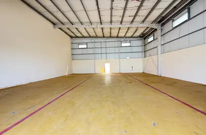 Warehouse - Studio - 1 Bathroom for rent in Al Sajaa Industrial - Al Sajaa - Sharjah