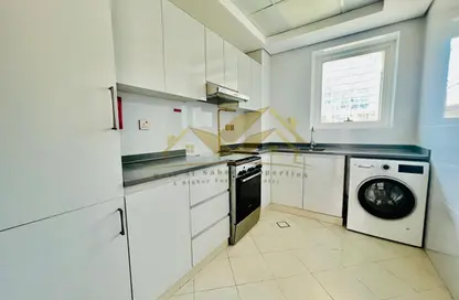 Apartment - 1 Bedroom - 2 Bathrooms for rent in Jumeirah Garden City - Al Satwa - Dubai