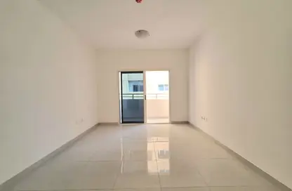 Apartment - 2 Bedrooms - 3 Bathrooms for rent in Sahara Tower 3 - Sahara Complex - Al Nahda - Sharjah