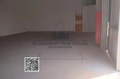 مستودع - استوديو - 1 حمام للايجار في أم درع - أم القيوين