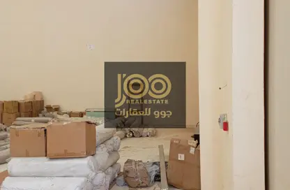 Warehouse - Studio - 1 Bathroom for rent in Umm Al Thuoob - Umm Al Quwain