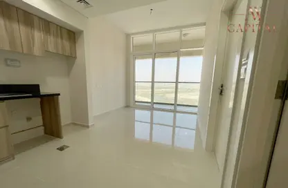Empty Room image for: Apartment - 1 Bedroom - 1 Bathroom for rent in Golf Vita A - Golf Vita - DAMAC Hills - Dubai, Image 1