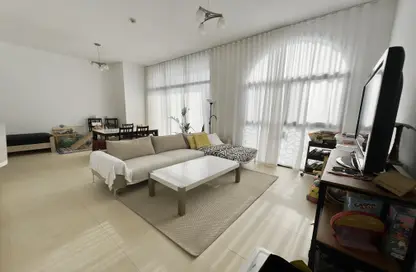 Apartment - 2 Bedrooms - 3 Bathrooms for rent in Iris Amber - Al Jaddaf - Dubai