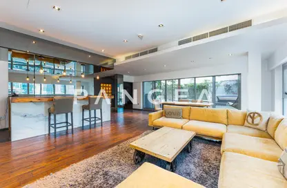 Apartment - 3 Bedrooms - 5 Bathrooms for rent in Plaza Boutique 3 - Executive Towers - Business Bay - Dubai