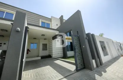 Villa - 3 Bedrooms - 4 Bathrooms for rent in Khuzam - Ras Al Khaimah