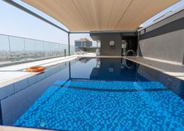 صورةحوض سباحة لـ: شقة - 2 غرف نوم - 3 حمامات للكراء في برج ريمان - شاطئ الراحة - أبوظبي, صورة 1