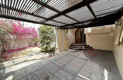 Villa - 4 Bedrooms - 4 Bathrooms for rent in Umm Suqeim 2 Villas - Umm Suqeim 2 - Umm Suqeim - Dubai