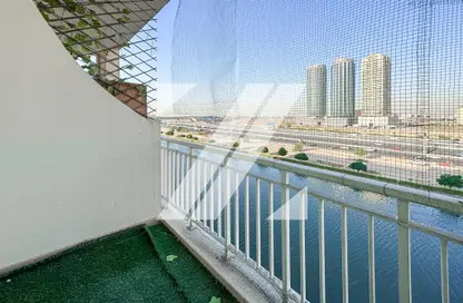 Balcony image for: Apartment - 1 Bedroom - 2 Bathrooms for rent in Mazaya 10A - Queue Point - Dubai Land - Dubai, Image 1