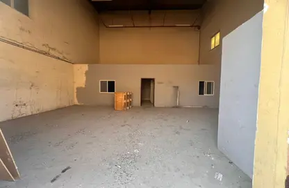 مستودع - استوديو - 1 حمام للايجار في المنطقة الصناعية 11 - المنطقة الصناعية بالشارقة - الشارقة