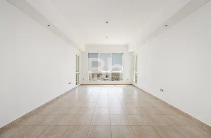 Apartment - 3 Bedrooms - 4 Bathrooms for rent in Marina Residences 4 - Marina Residences - Palm Jumeirah - Dubai