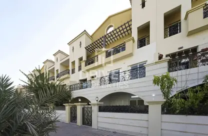 تاون هاوس - 4 غرف نوم - 5 حمامات للبيع في فالنسيا بارك - قرية الجميرا سركل - دبي