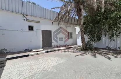 فيلا - 4 غرف نوم - 4 حمامات للايجار في المرخانية - العين