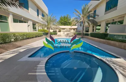Villa - 5 Bedrooms - 4 Bathrooms for rent in Umm Suqeim 2 Villas - Umm Suqeim 2 - Umm Suqeim - Dubai