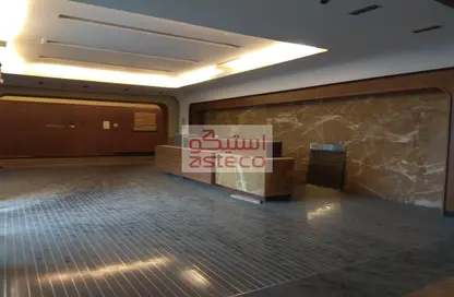 Show Room - Studio - 1 Bathroom for rent in Al Nahyan Camp - Abu Dhabi