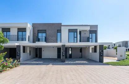 Townhouse - 3 Bedrooms - 3 Bathrooms for rent in Greenviews 2 - EMAAR South - Dubai South (Dubai World Central) - Dubai