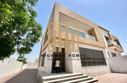 Villa - 4 Bedrooms - 7+ Bathrooms for rent in Al Hooshi Villas - Hoshi - Al Badie - Sharjah