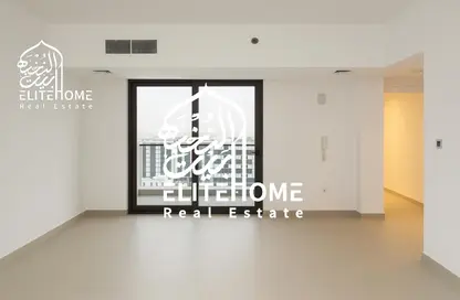 شقة - غرفة نوم - 2 حمامات للبيع في شقق مسك - الجادة - الشارقة