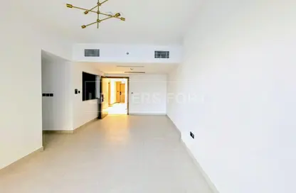 Apartment - 3 Bedrooms - 2 Bathrooms for rent in Binghatti Creek - Al Jaddaf - Dubai